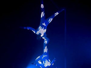 LED légtornász akrobata show műsor rendelés